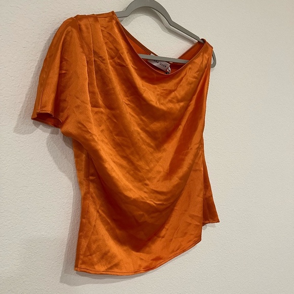 NWT ANNA QUAN | Astra Satin Draped Off-The-Shoulder Top in Kumquat | Size 6 - Picture 7 of 14